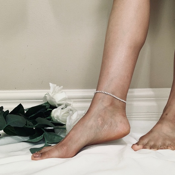 Brand new shiny elastic band bracelet or anklet - Picture 1 of 12